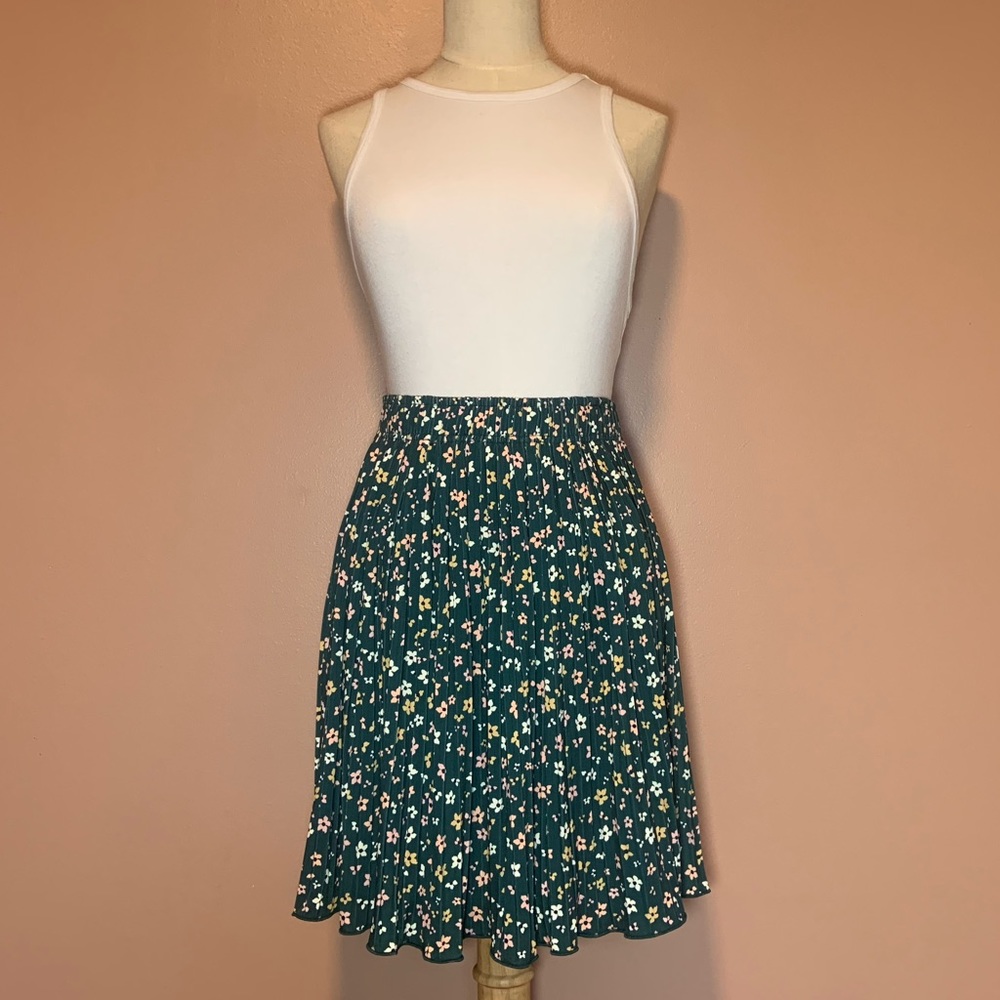 Loft Floral Pleated Skirt